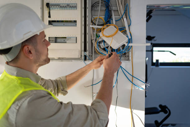 Best Licensed Electrician  in Lewisburg, OH